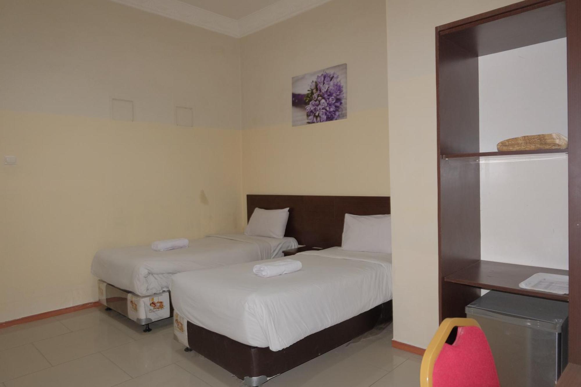 De Nusantara Hotel Syariah Медан Экстерьер фото