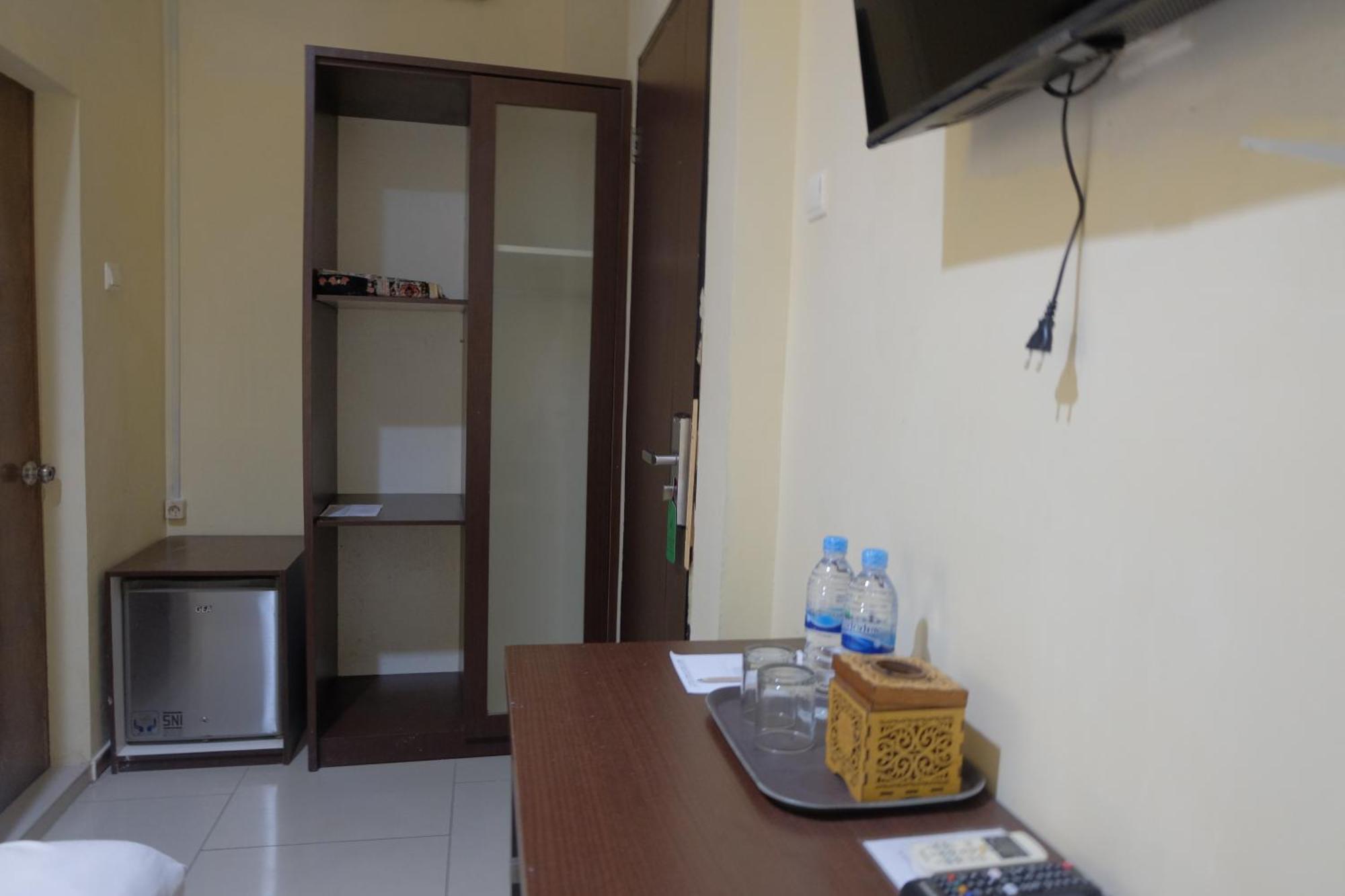 De Nusantara Hotel Syariah Медан Экстерьер фото